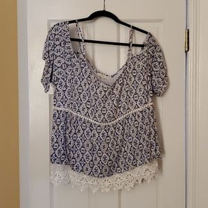 Skies Are Blue cold shoulder top, large